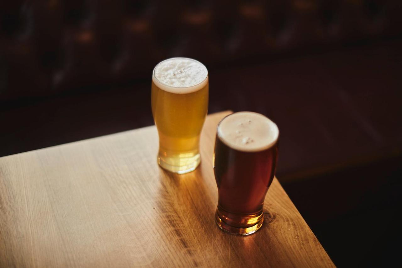 Bed and Breakfast The Lord Grenfell Maidenhead Exterior foto Two pints of beer