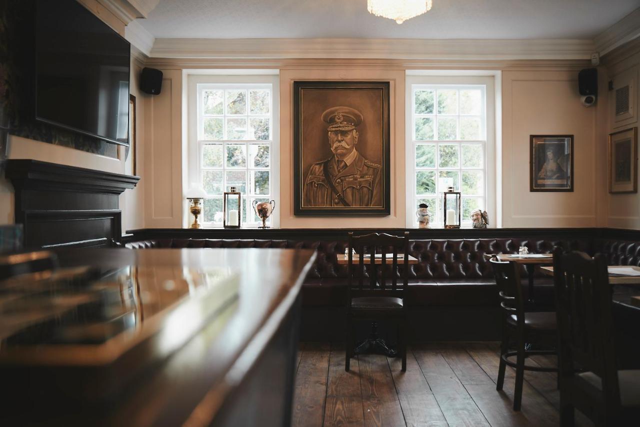 Bed and Breakfast The Lord Grenfell Maidenhead Exterior foto The interior of the pub