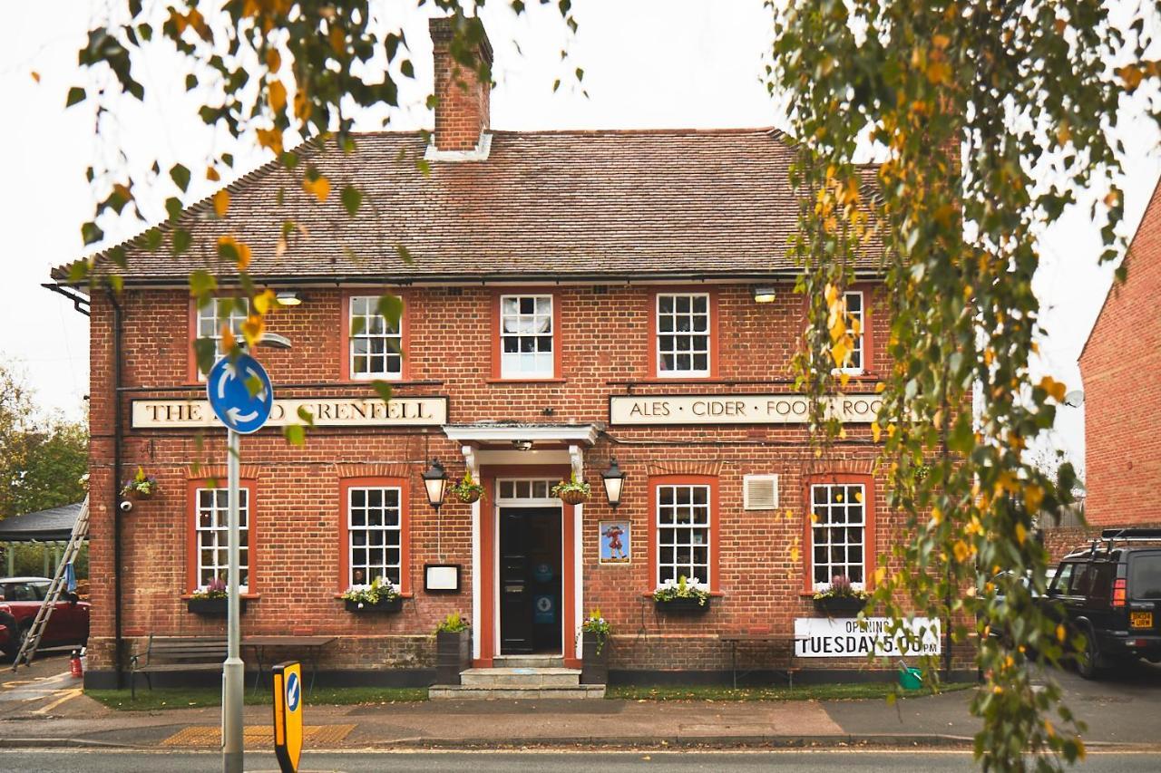 Bed and Breakfast The Lord Grenfell Maidenhead Exterior foto The Crown Inn, Great Glen
