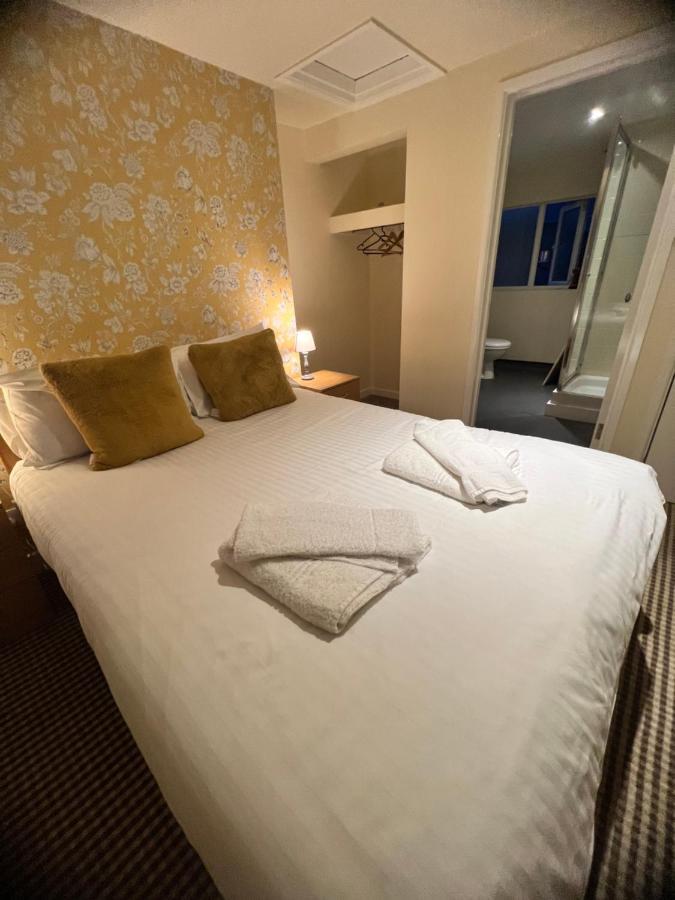 Bed and Breakfast The Lord Grenfell Maidenhead Exterior foto